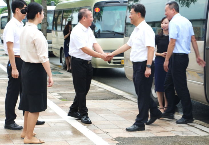 ��ί��ǡ��г�Ҷţƽ�ʶ��Ӳ�������Ǹ�Ů��ͯҽԺ����