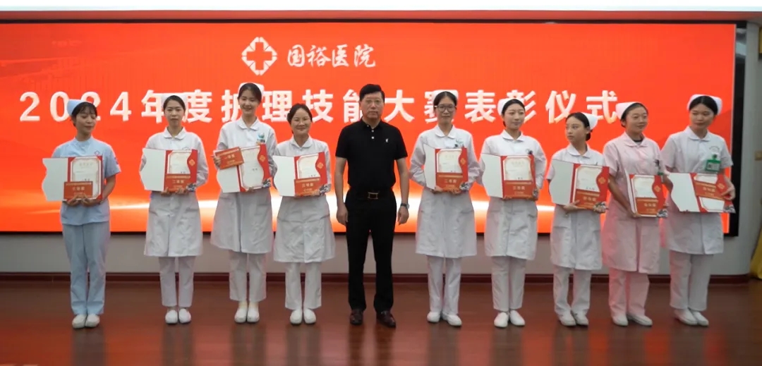 ��5��12���ʻ�ʿ�ڡ��԰�Ϊ���ػ��˼䷼�����¾�����������ʹ��