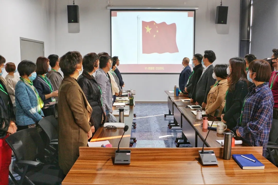 �˷���������ʱ�����ľ����ٳ�����